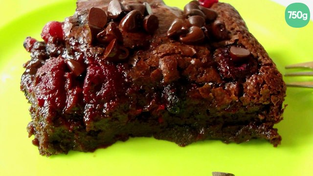 Fondant au chocolat noir et aux fruits rouges