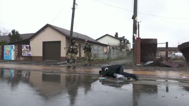 El ministro de Exteriores ruso asegura que las imágenes de Bucha son un montaje