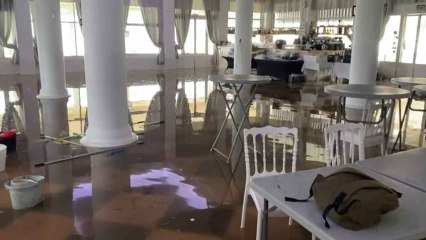 Los Baños del Carmen, en Málaga, inundados