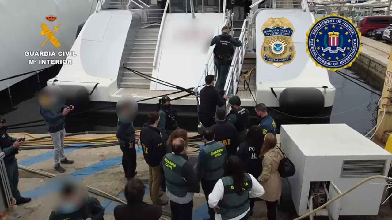 La Guardia Civil incauta en Mallorca el yate de un oligarca ruso reclamado por EEUU.