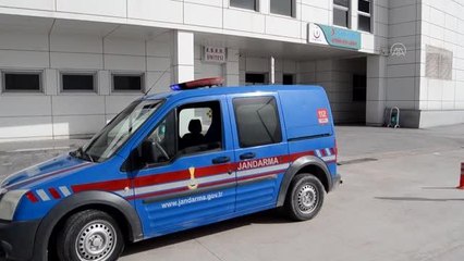 Damat boşanma aşamasındaki eşinin babasını ve annesini tüfekle vurdu