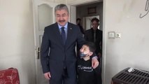 Osmaniye Valisi Yılmaz, bir çocuğunu makamında misafir etti