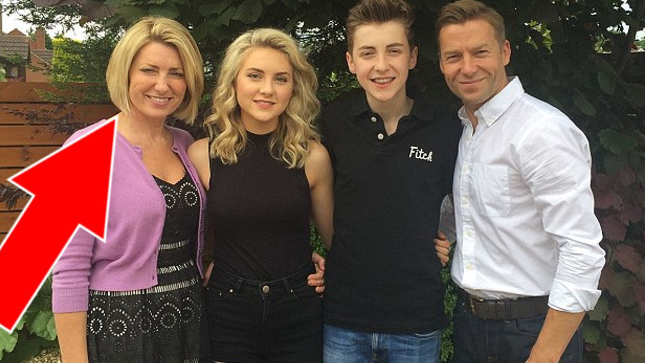 Sie leidet seit zwanzig Jahren an starker Migräne... stellt ihre Ernährung um und ist geheilt!