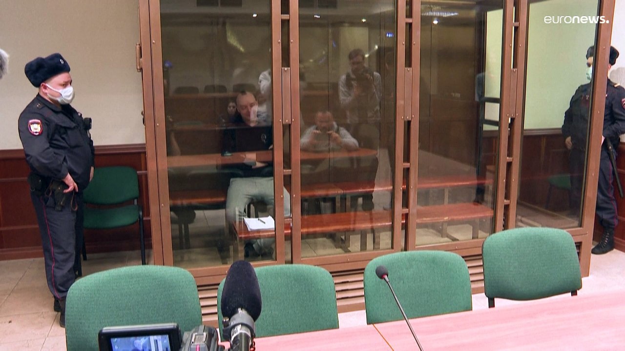 Военного журналиста Ивана Сафронова судят по делу о госизмене