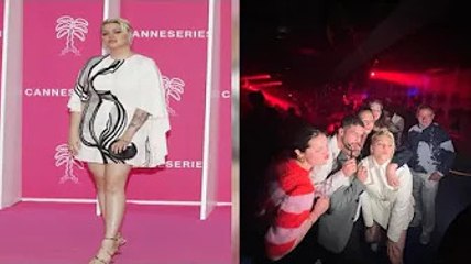 Louane dévoile ses jambes en robe courte et mini jupe  au top pour C@nneSeries !