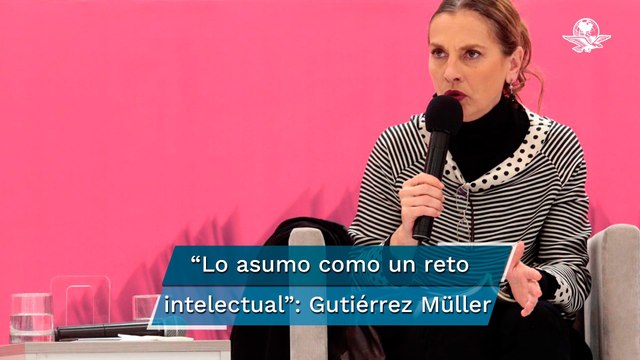 Con sus tenis viejos , Beatriz Gutiérrez Müller promueve consulta de revocación de mandato de AMLO