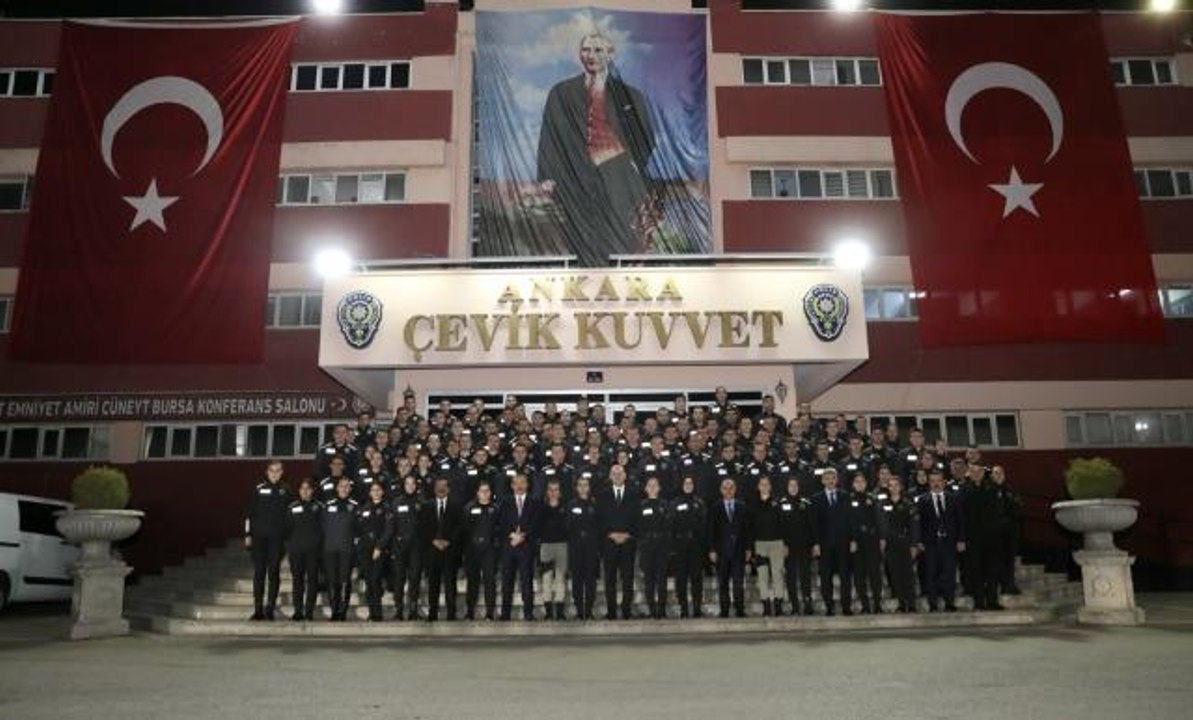 Soylu: "15 Temmuz'dan sonra Türk Polis Teşkilatı çok güçlü bir toparlanmanın içerisinde oldu"