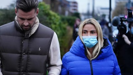 Katie Price and Carl Woods: Fans suspect their breakup is a complete sham