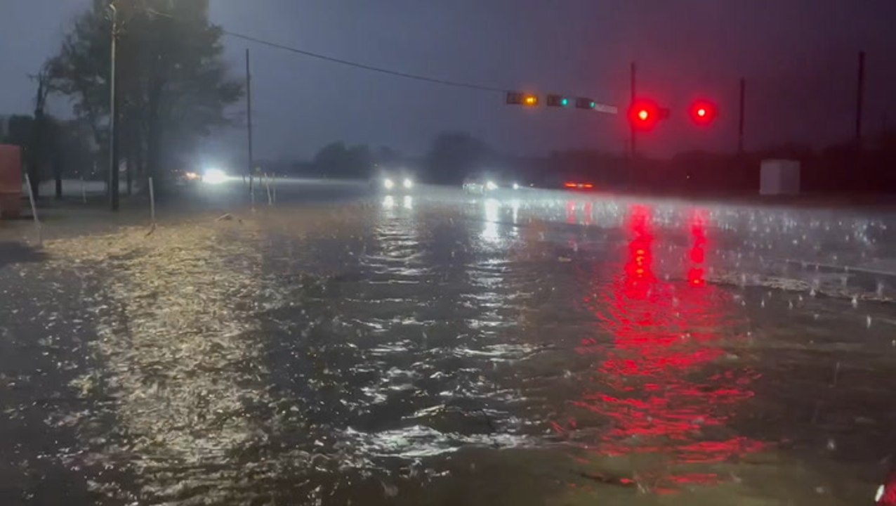 Thunderstorms pound the Plains as another severe weather threat begins