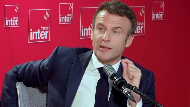 Emmanuel Macron accuse Jean-Luc Mélenchon d’avoir relayé une fake news sur l'apprentissage à 12 ans