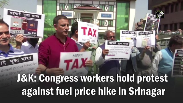 J&K: Congress workers hold protest against fuel price hike in Srinagar