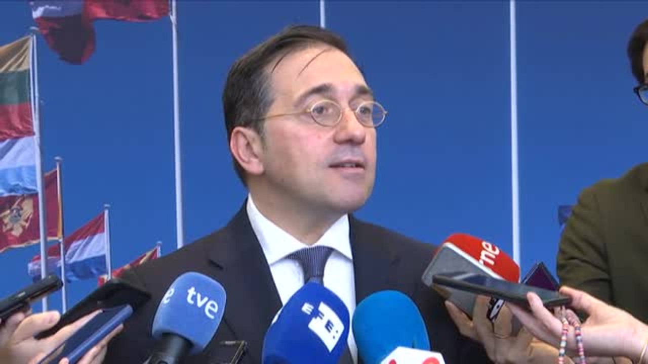 Albares: "La integridad territorial de España está fuera de toda duda"