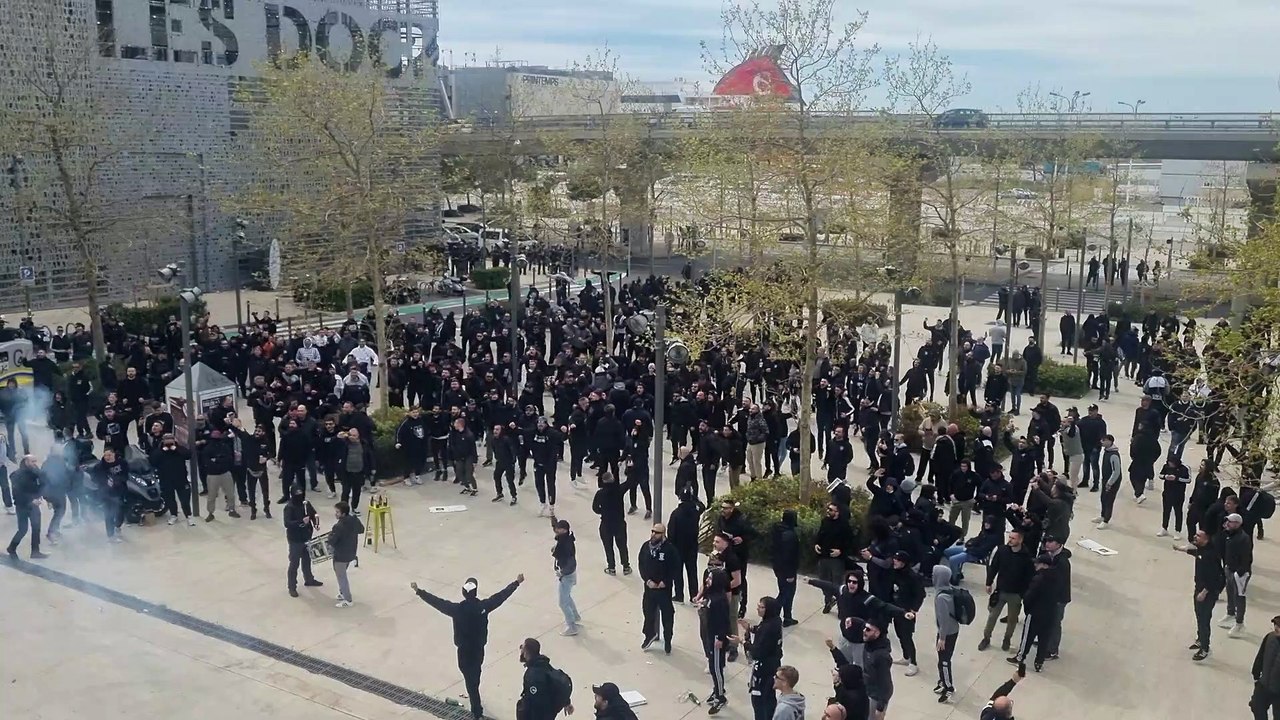 OM-PAOKT. Plusieurs centaines de supporters grecs réunis à la Joliette
