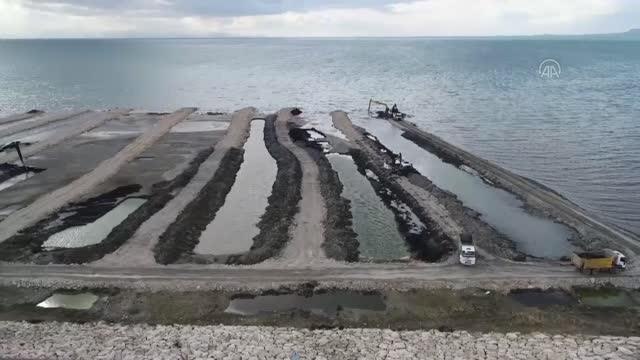 Van Gölü'ndeki kirliliğe çözüm için çevreci projeler yürütülüyor