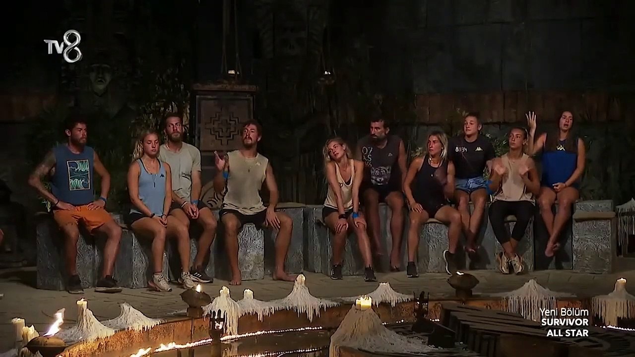 Survivor kavgasına demet Akalın da karıştı