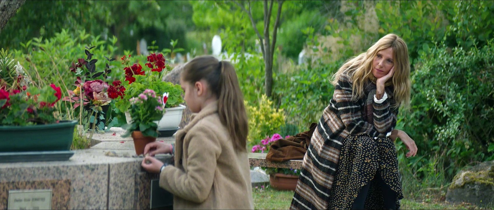 Schmetterlinge im Ohr Trailer Deutsch German (2022)