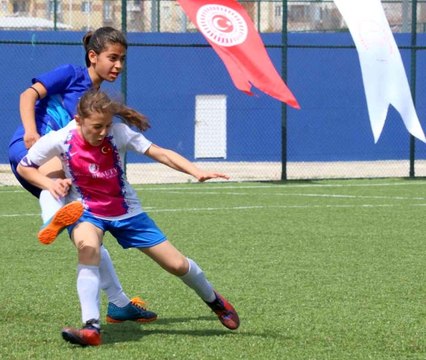 TBMM 23 Nisan Futbol Turnuvası Mahallede Maç Var Yarı Final müsabakaları tamamlandı