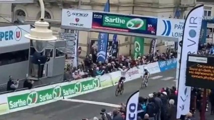 Circuit de la Sarthe 2022 - Mads Pedersen remporte la 1ère étape, Benoît Cosnefroy 2e !