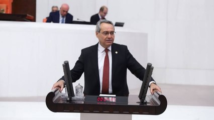 "8 Mart'ta yürüyüş yapan kadın öğrencilerin bursları terör ve anarşi gerekçe gösterilerek kesildi"