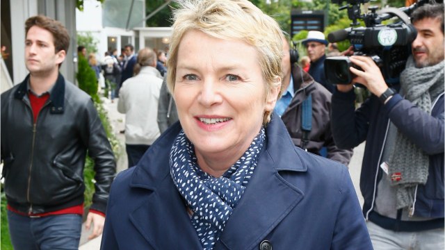 VOICI : Elise Lucet en deuil : mort de son père, chanteur et écrivain, à 88 ans