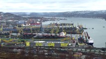 Bruxelles mette al bando il carbone russo e chiude i porti alle navi della Federazione
