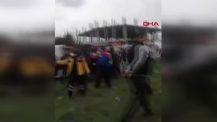 DİLOVASI'NDA İŞÇİ MİDİBÜSÜ İLE TIR ÇARPIŞTI: 2'Sİ AĞIR 25 YARALI