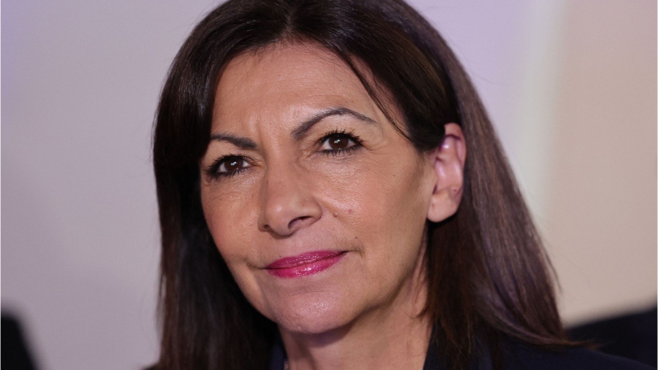 FEMME ACTUELLE - Présidentielle 2022 : ces habitudes strictes qu'Anne Hidalgo s'impose pendant la campagne électorale