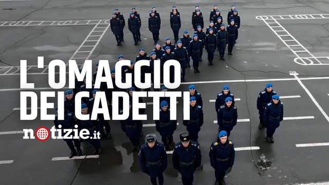 Guerra Russia-Ucraina, i cadetti di Mosca formano la lettera Z durante un'esercitazione