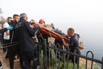 FALEZLERDEN DÜŞEN GENCİ İTFAİYE KURTARDI