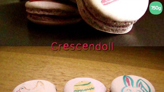 Macarons décorés de Pâques à la framboise et au chocolat blanc