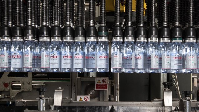 Découvrez l'usine Evian
