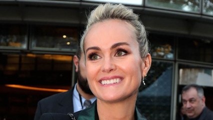 GALA VIDÉO -Quand Laeticia Hallyday se vante d’avoir sauvé Johnny de la ruine