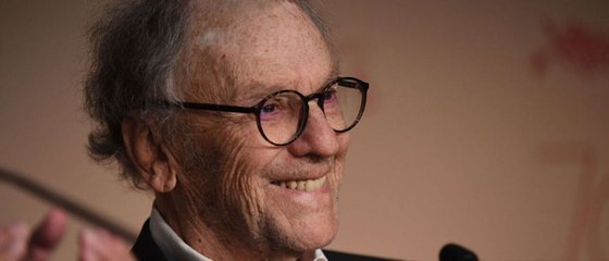 GALA VIDEO - Jean-Louis Trintignant : sa pique sévère contre Emmanuel Macron