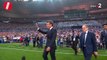 Emmanuel Macron hué au Stade de France dès son arrivée pour le match Les Herbiers-PSG...
