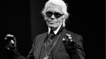 GALA VIDÉO - Karl Lagerfeld : comment il a créé son look unique