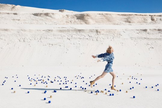 VIDEO MODE - SPECIAL JEAN - SAND FLOWER par Laura Bonnefous