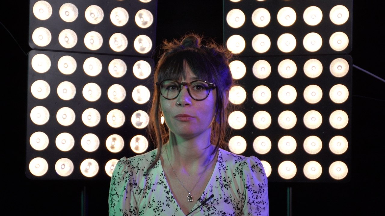 "Je me suis prostituée pendant un an" : la journaliste Soisic Belin raconte