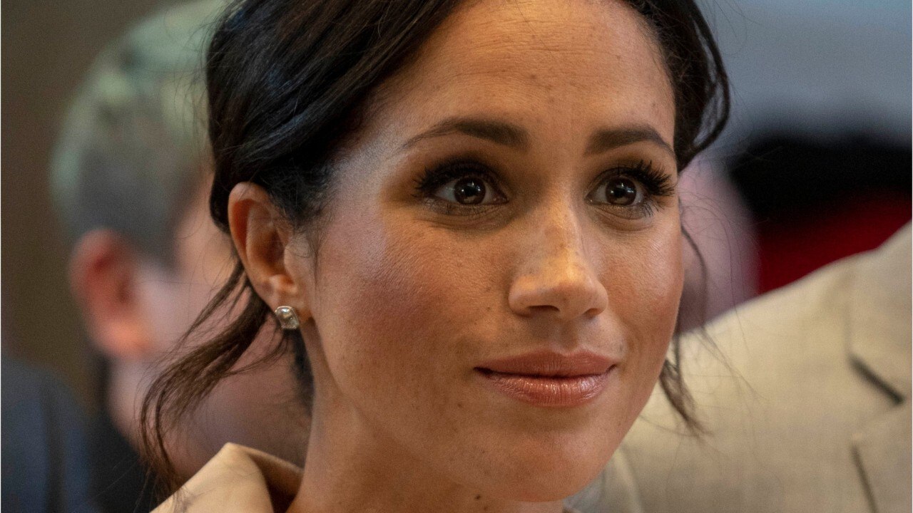 GALA VIDÉO - Meghan Markle : catastrophe, elle a gâché les 93 ans de la reine Elizabeth II !