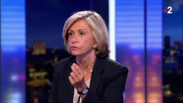 GALA VIDEO - L’étonnant lapsus d’Anne-Sophie Lapix à Valérie Pécresse en plein direct