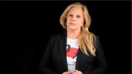 GALA VIDEO - Sylvie Vartan fête ses 75 ans : la tendre attention de sa petite-fille Emma Smet