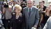 GALA VIDEO - Jacques Chirac est mort auprès de Bernadette : comment l’ex-Première dame, « très meurtrie ", est désormais préservée