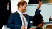 GALA VIDEO - Le prince Harry a créé la surprise à bord d’un vol commercial