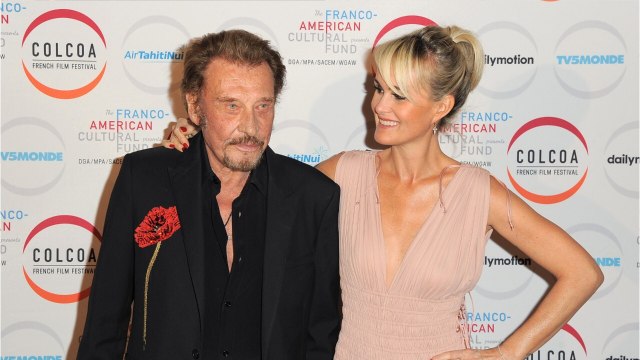 GALA VIDEO - Laeticia Hallyday désavouée : la polémique autour de l’exhumation de Johnny ne faiblit pas