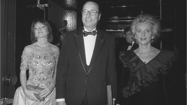 GALA VIDÉO - Bernadette Chirac rêvait de « pousser Jacques Chirac dans une petite voiture : cette vacherie de son ennemie