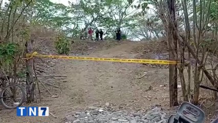 tn7-policia-inspecciona-aparentes-fosas-alladas-en-barranca-050422