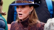 GALA VIDÉO - PHOTO – Kate Middleton Célébrée Par Elizabeth II, Après La Trahison De Meghan Et Harry (1)