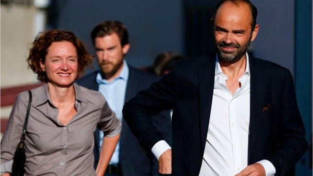 GALA VIDÉO - Édouard Philippe candidat : qui est Édith Chabre, la femme du Premier ministre ?