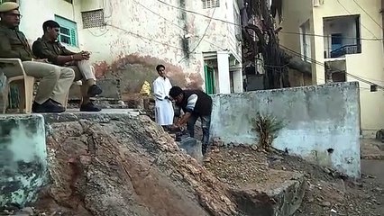 रमजान : लड़की देती है 290 तोपों से सलामी, देखें वीडियो