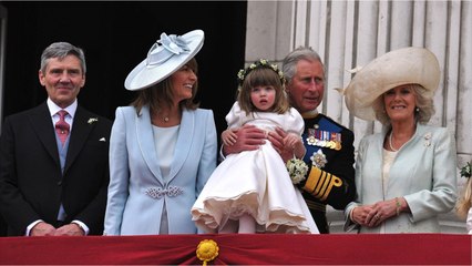 GALA VIDEO - Cette prise de bec entre le prince Charles et Carole Middleton à propos de leur petit-fils George