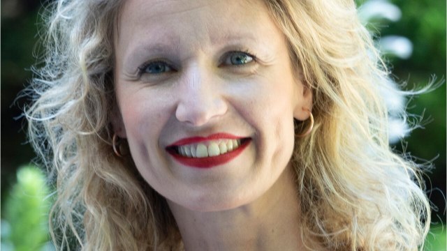 GALA VIDEO -PHOTO – Alexandra et Audrey Lamy posent avec leur mère : la ressemblance est frappante !